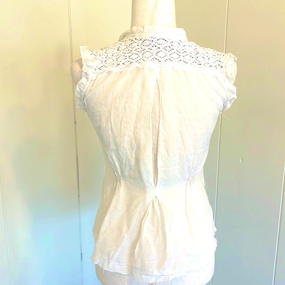 Interlúd Sleeveless Top Large White/ Off White Delicate Gently Worn Embroidery - Picture 5 of 8